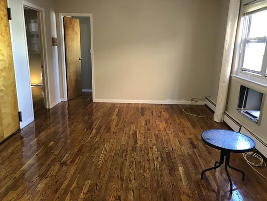 Rented by Rentiko Inc | media 9