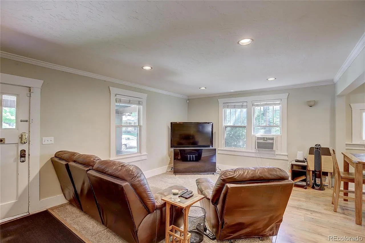 2039 S Williams St — Photo 4