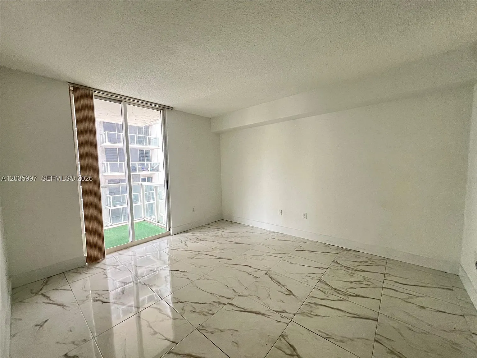 Blue Lagoon Condo — Photo 4
