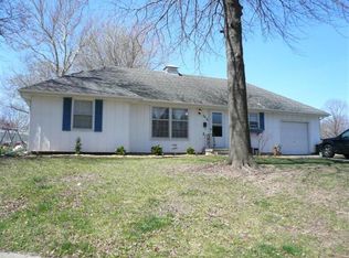 8418 Spring Valley Rd, Raytown, MO 64138