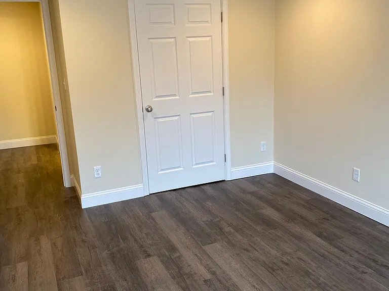 86 Brownstone Ln — Photo 5