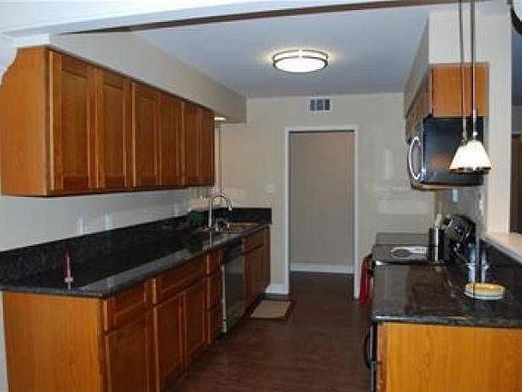 3rd image of 6354 Oakcreek Way