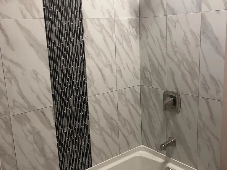 2518 Dupont Ave S #3 — Photo 4