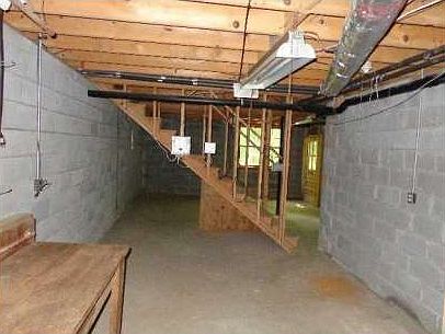 5th image of 4025 Gladney Dr