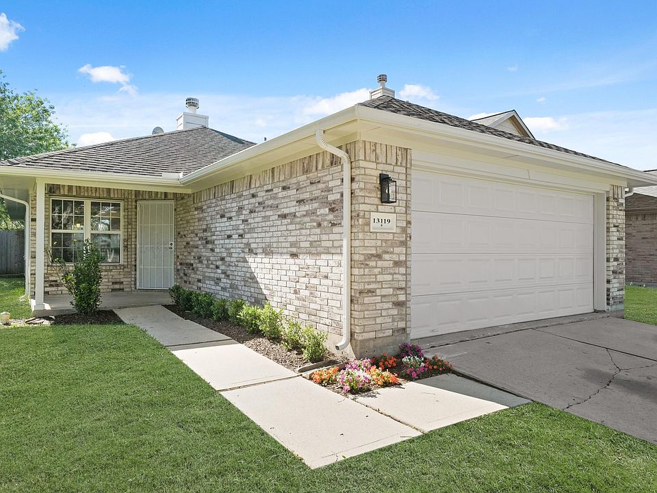 1st image of 13119 Ridgewood Knoll Ln