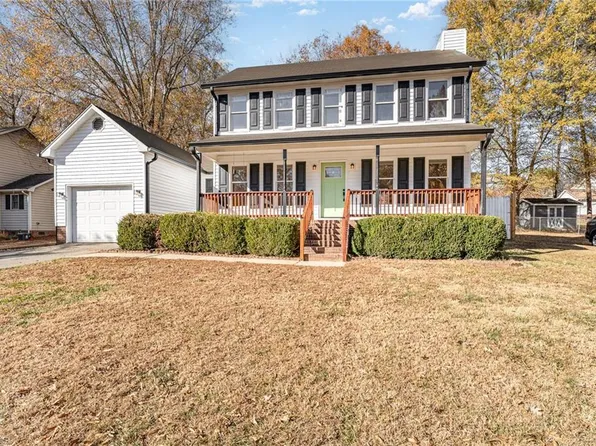 419 Fairmont Dr, Eden, NC 27288