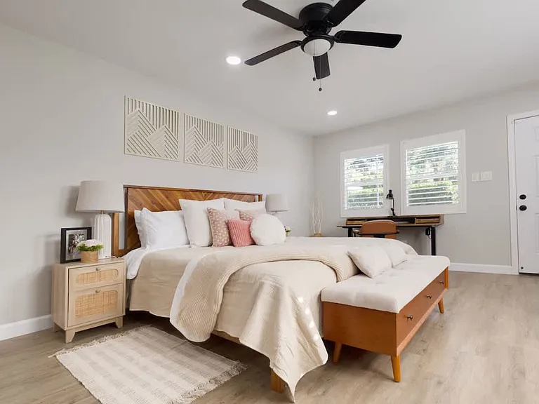 Shepherd Dr — Photo 9