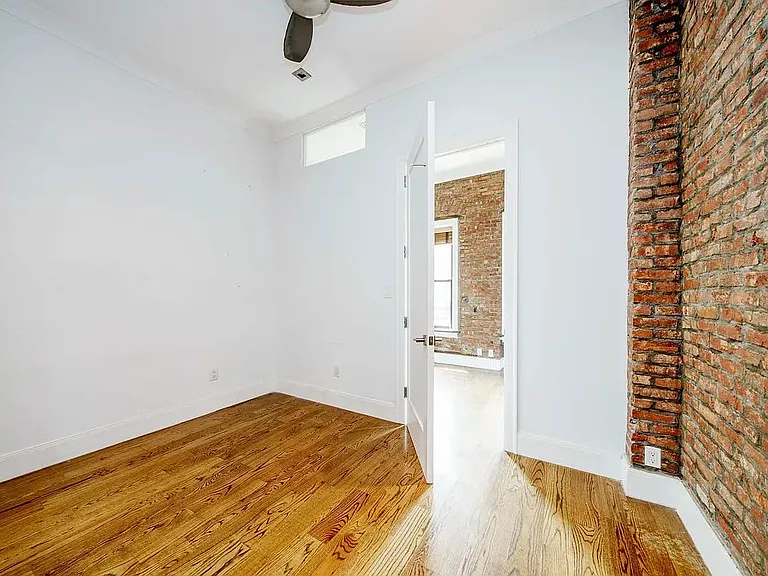 37 King St #1P — Photo 3
