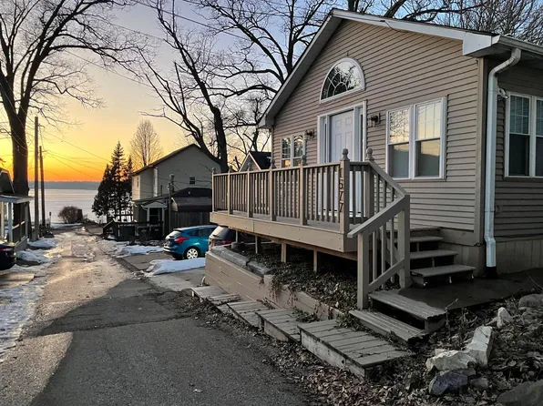 1577 E T Ave, Portage, MI 49002