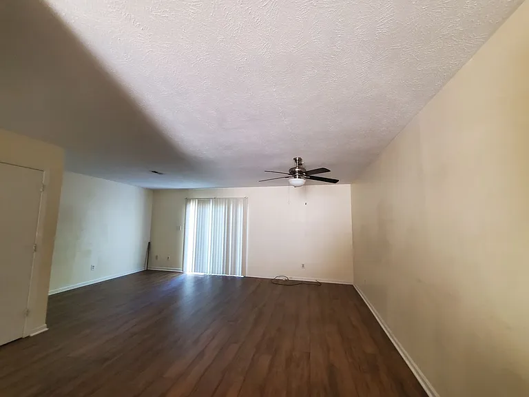 5705 Aftonshire Dr — Photo 16