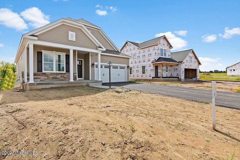 2nd image of 17 Magnolia Drive