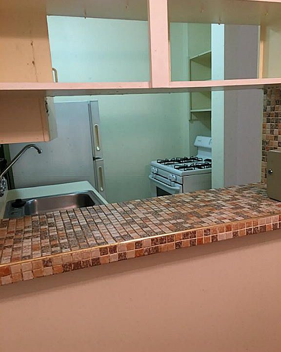 1st image of 2406 Mimosa Dr APT 6
