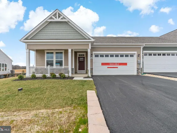 19603 Lavender Ln, Hagerstown, MD 21742