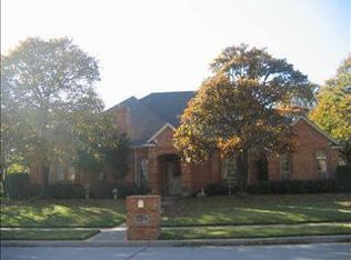 8309 Thorncrest Ct, North Richland Hills, TX 76182
