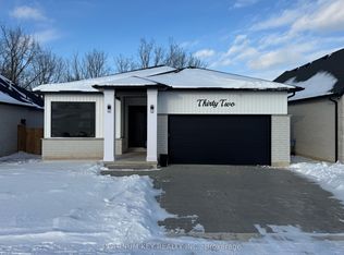 32 Briscoe Cres, Strathroy Caradoc, ON N7G4E1