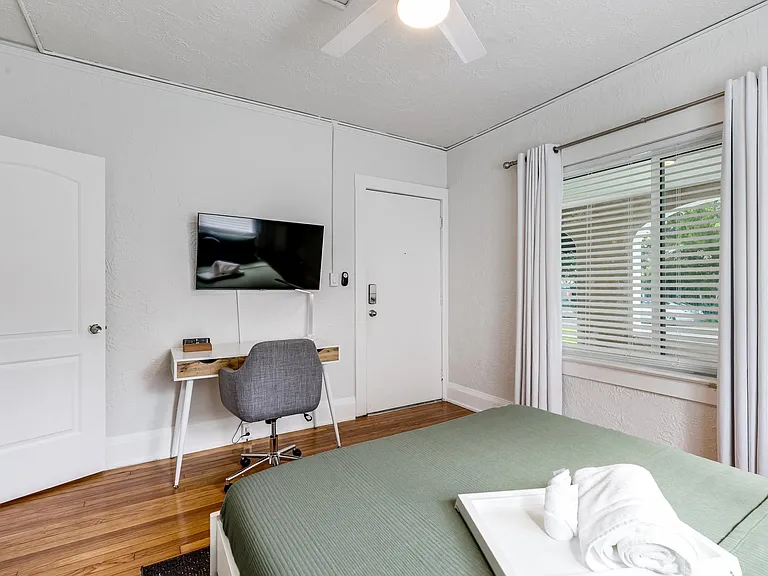 2224 SW 6th St #1 — Photo 7