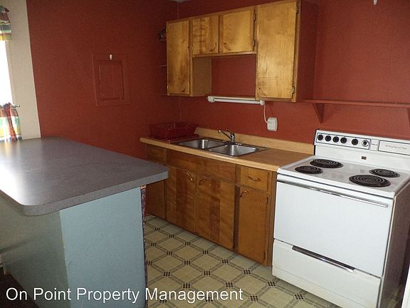 3rd image of 122 Whitney Ave #122
