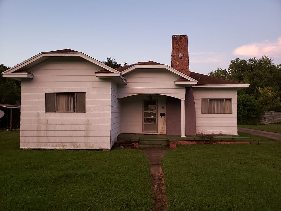 1st image of 2920 6th Ave