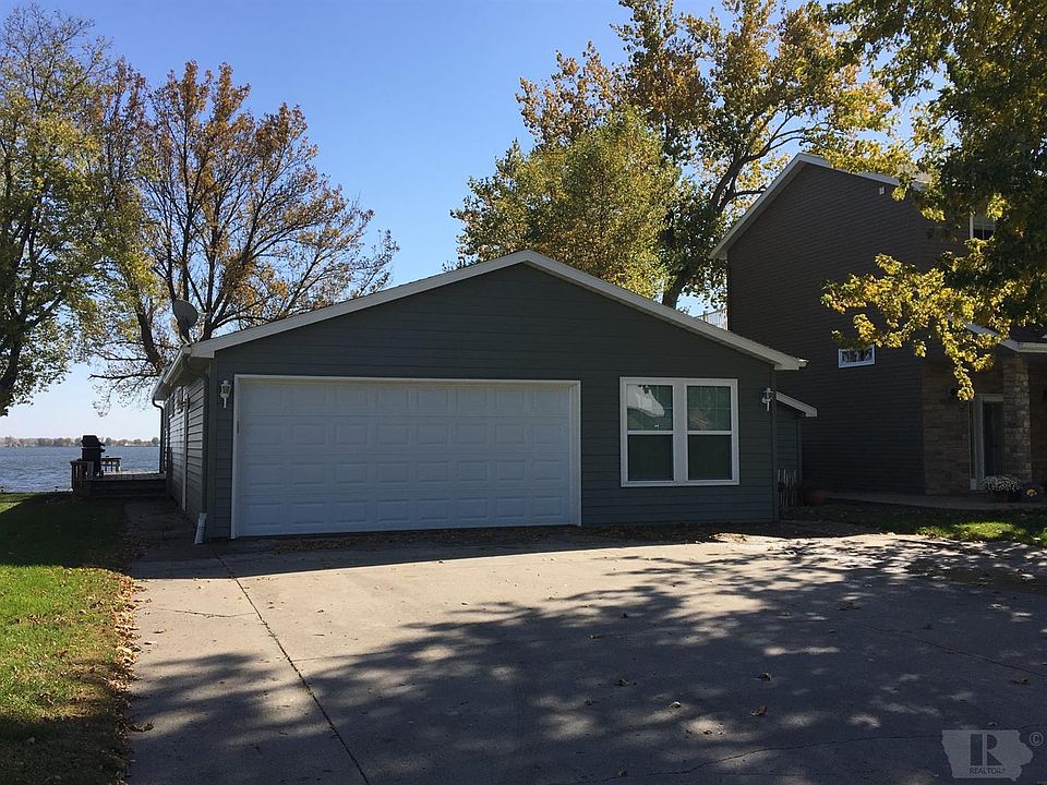 1st image of 457 Lakewood Dr