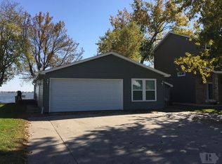 457 Lakewood Dr, Lake View, IA 51450