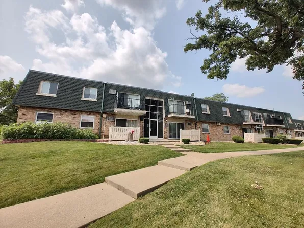 8423 W 99th Ter #35-214, Palos Hills, IL 60465