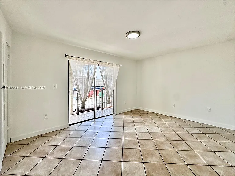 1250 Lincoln Rd #203 — Photo 17