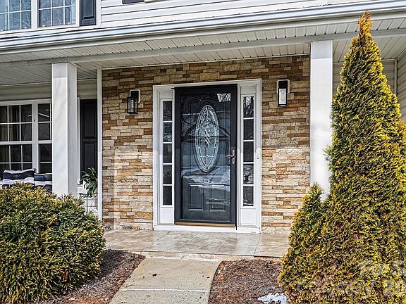 5th image of 147 Gage Dr