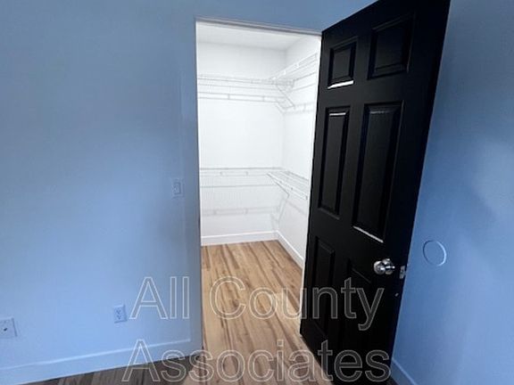 5th image of 2267 Norman Dr APT A