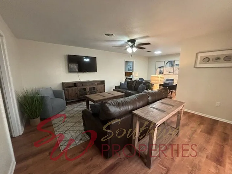 830 Harbin — Photo 3