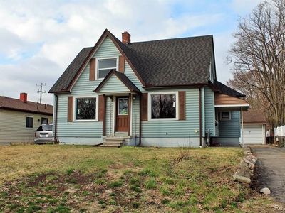 35128 Sheffield St, Westland, MI, 48186