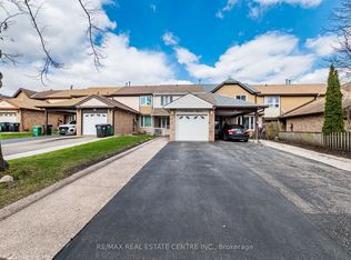 34 Berkshire Sq, Brampton, ON L6Z 1N4