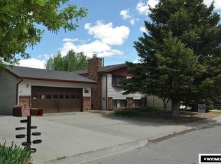 1721 Loch Lomond Dr, Rawlins, WY 82301