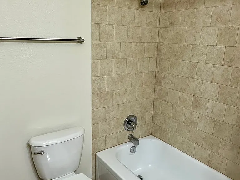 305 6th Townhomes Ave — Photo 18