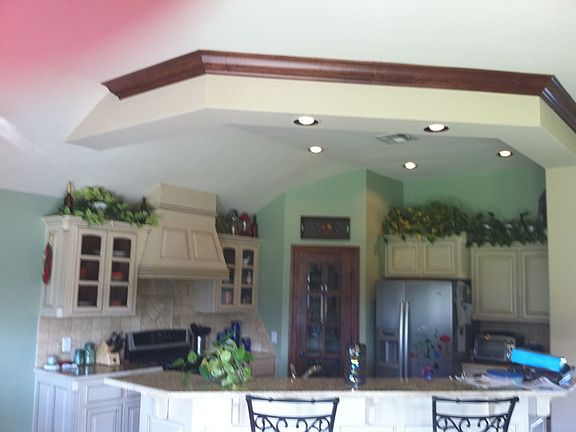 kitchen/custom cabinets/marble countertops/pantry