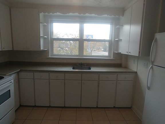 5th image of 310 Blake Blvd