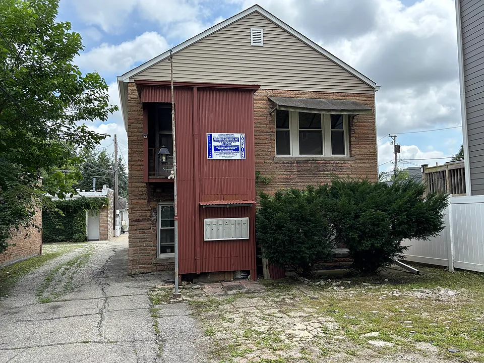 4053 N Mobile Ave #2