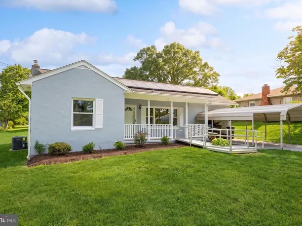 44 Springvale Rd, Red Lion, PA 17356