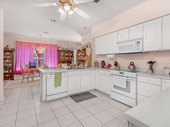 4th image of 573 Berry Patch Rd