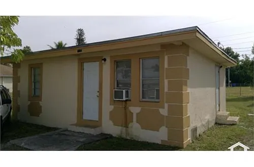 3304 Ellington Ct Photo 1