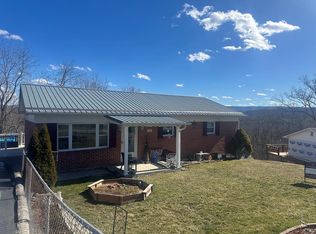 445 Don Morgan Dr, Princeton, WV 24739