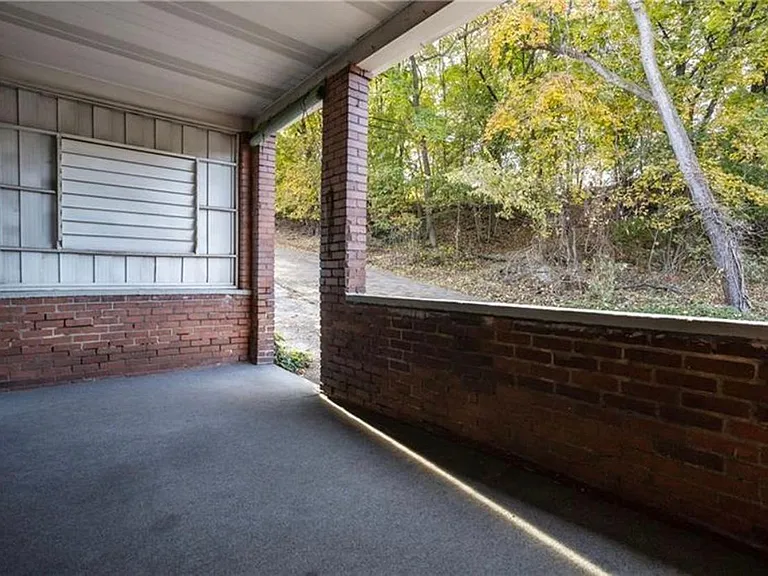 1115 Wayne Ave — Photo 3