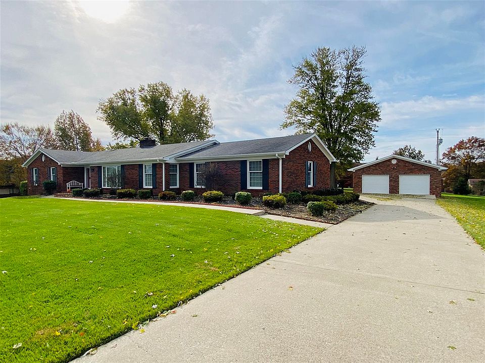 1st image of 335 Clubside Dr