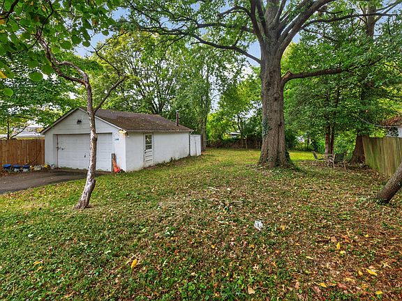 4th image of 535 Saint Anthony Dr
