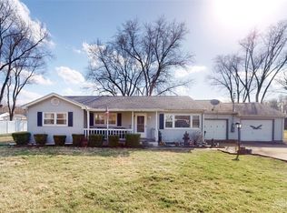 6703 Hendrickson Rd, Middletown, OH 45044