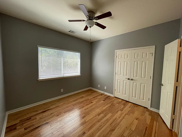 239 Sable Fls — Photo 12