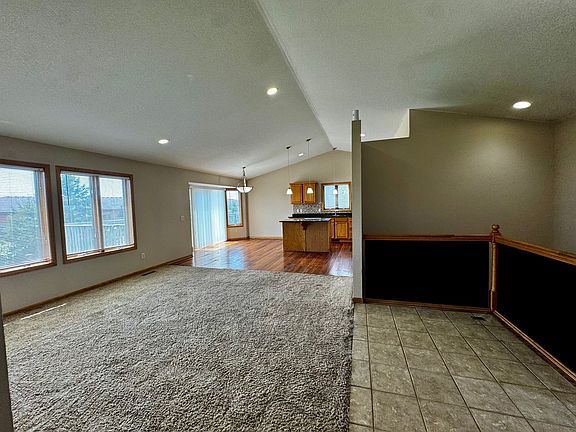 5th image of 4466 35th St NW