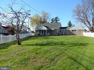 822 Pleasant Ave, Upper Chichester, PA 19061