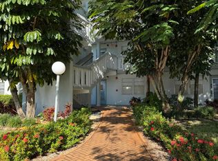 2804 Victoria Way, Pompano Beach, FL 33066