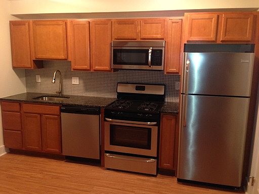 2nd image of 3434 Wallace St