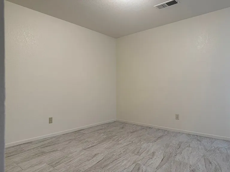 1310 Loughborough Dr — Photo 22